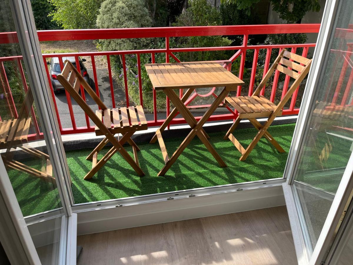 Appartement Tout Confort Brehal Exterior photo